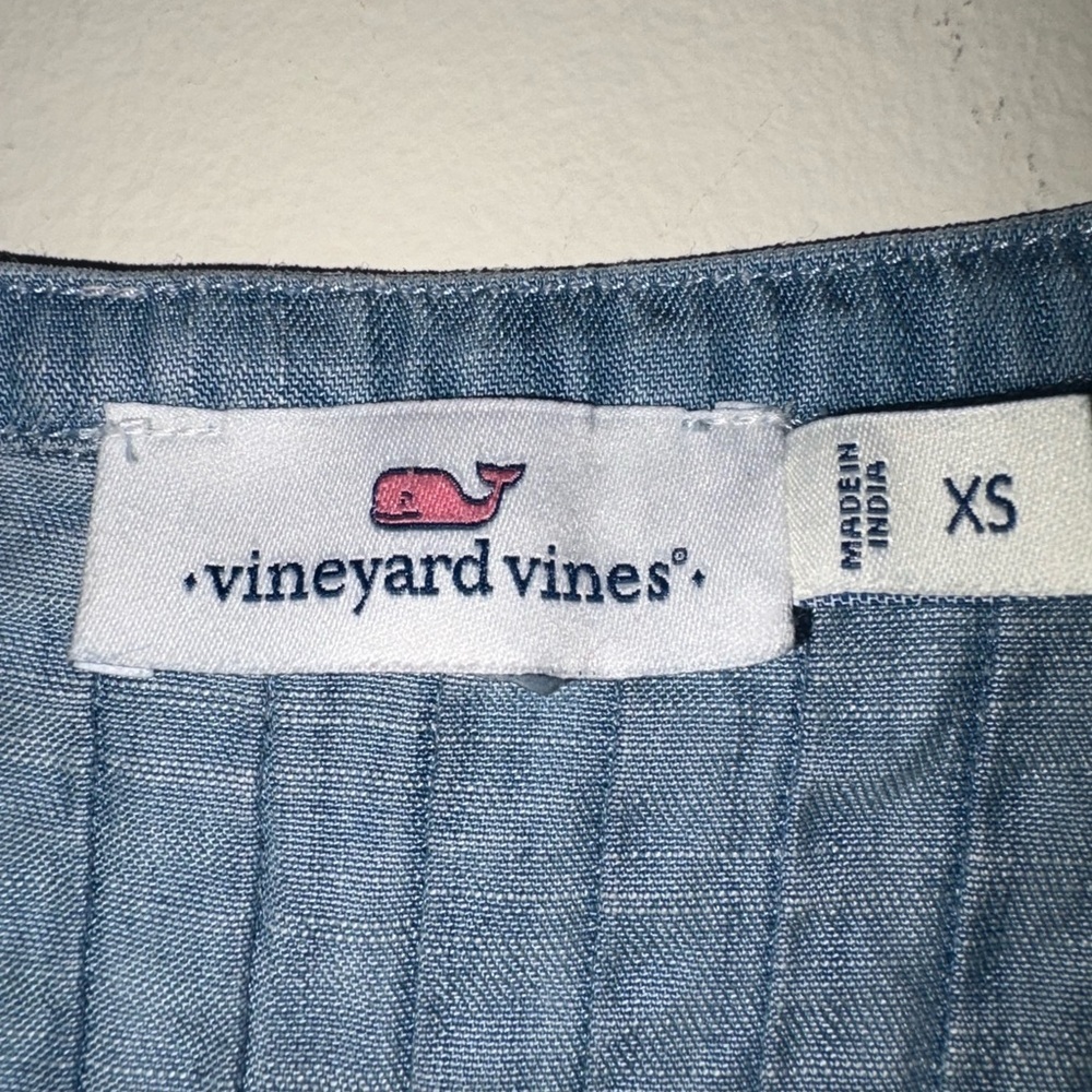 Vineyard Vines chambray pintuck dress  size XS EUC sleeveless casual resortwear - Picture 3 of 3